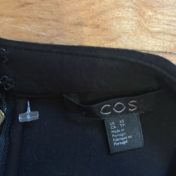 COS Women’s Thick Structured Black Long Sleeve Scuba Bodycon Dress Size XS - Picture 5 of 6